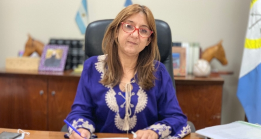 Daniela Q&uuml;esta, precandidata a intendente de Santo Tom&eacute;: &ldquo;Soy feliz de vivir para los vecinos y vecinas&rdquo;