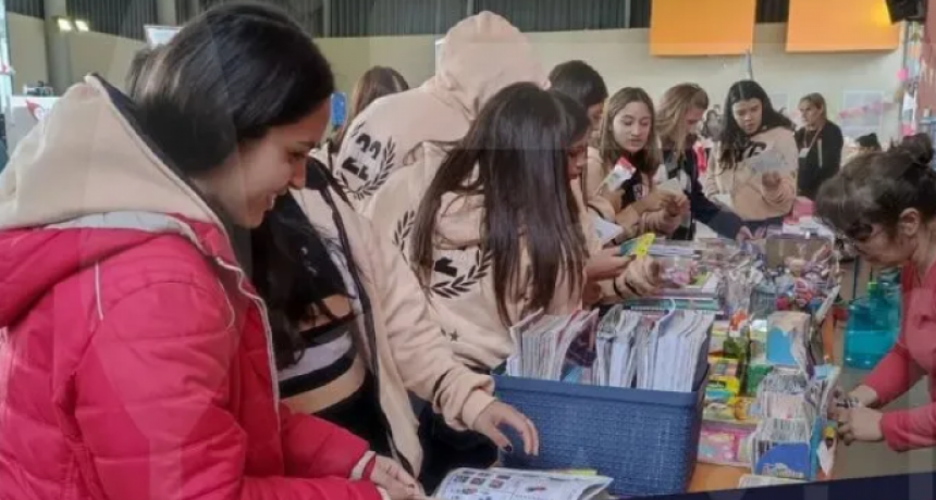 Comenz&oacute; la Feria del Libro en Sauce Viejo