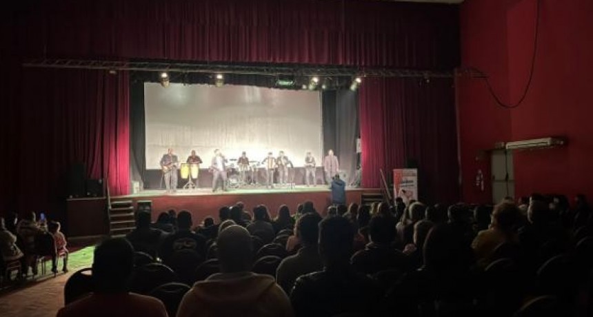 Santo Tom&eacute;: contin&uacute;a el ciclo &ldquo;Aquellos Grandes de la M&uacute;sica&rdquo; con un tributo a Los Aut&eacute;nticos Decadentes