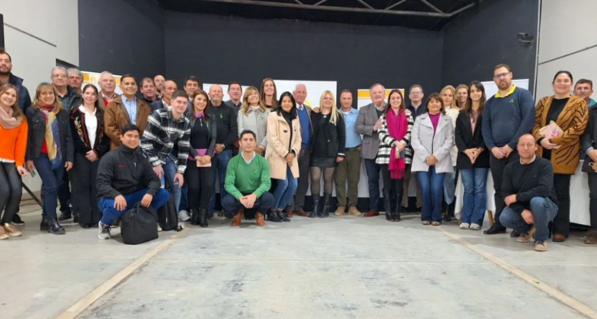 El Ministro Enrico y el Senador Michlig firmaron numerosos convenios con MMyCC y recorrieron futuras Obras P&uacute;blicas