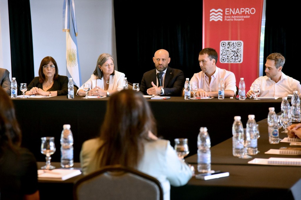 Para la Provincia, “las modificaciones a la ley de cabotaje son una oportunidad para potenciar el desarrollo de la Hidrovía”