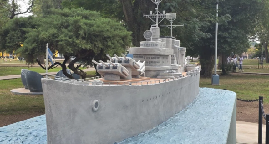 Ambrosetti inaugur&oacute; una r&eacute;plica del &ldquo;A.R.A. General Belgrano&rdquo; en homenaje a los H&eacute;roes de Malvinas
