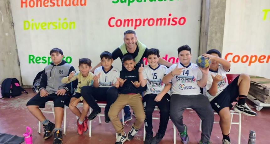 Segundo encuentro de mini e infantiles de handball en San Agustín