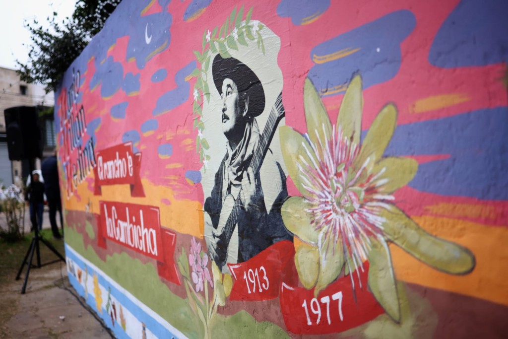 El Concejo inaugur&oacute; en Mar&iacute;a Selva un mural homenaje al m&uacute;sico Mario Mill&aacute;n Medina