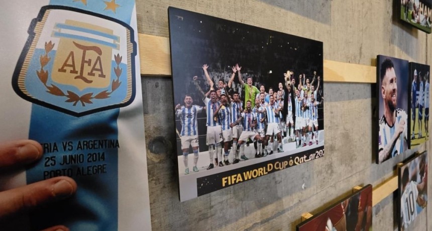 Messi, protagonista de una muestra fotogr&aacute;fica en el Museo del Deporte Santafesino