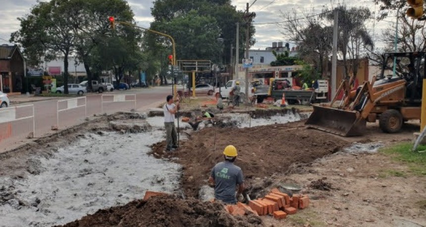 La Municipalidad de Santo Tom&eacute; avanza con la mejora del sistema de desag&uuml;es de Avenida Luj&aacute;n