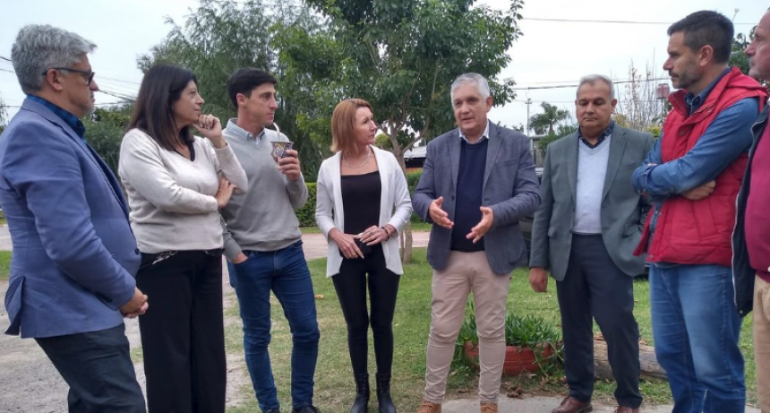 El intendente Mario Papaleo avanza con el compromiso de crear el SAMCO de Sauce Viejo y traslado al nuevo edificio de la Escuela Scaldaferri 