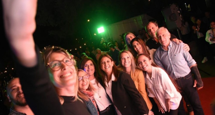 Santo Tom&eacute;: M&aacute;s de 400 vecinos acompa&ntilde;aron el lanzamiento de Daniela Q&uuml;esta a su candidatura