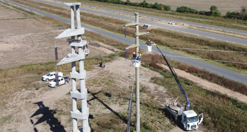 La EPE finaliz&oacute; la remodelaci&oacute;n de la l&iacute;nea de alta tensi&oacute;n sobre la Autov&iacute;a 34 en Rafaela