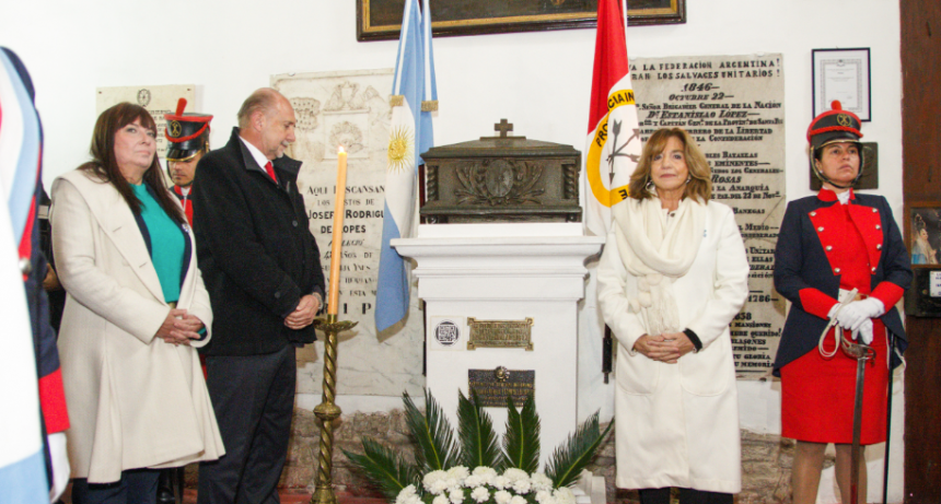Perotti encabez&oacute; el acto por el 185&ordm; aniversario del fallecimiento del Brigadier General Estanislao L&oacute;pez