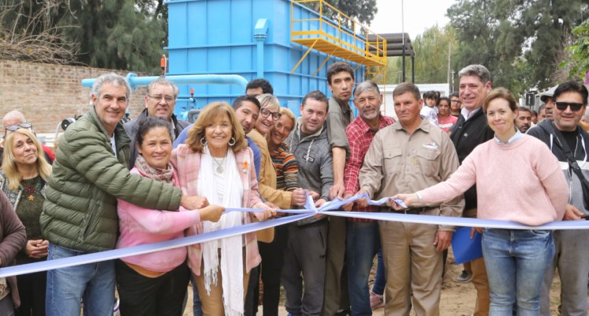 La Provincia inaugur&oacute; el sistema de tratamiento de agua potable en Los Zapallos