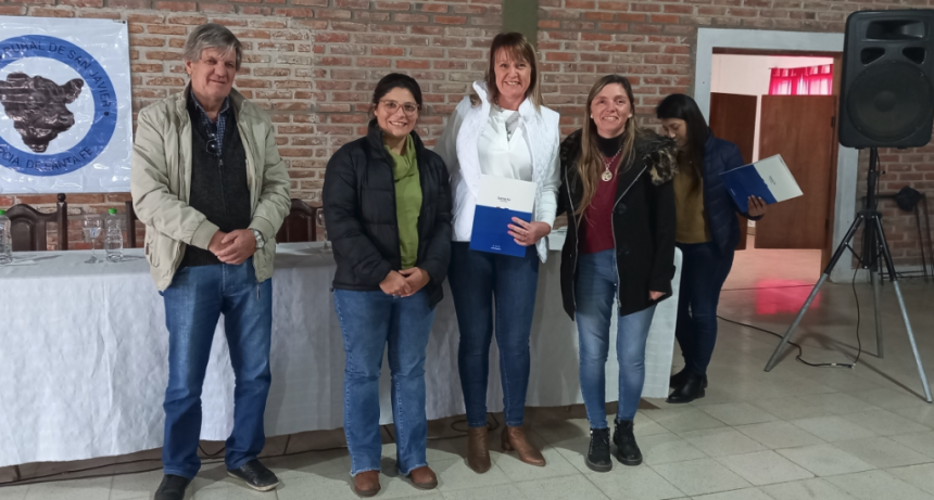 La Provincia entreg&oacute; aportes a productores de la Costa afectados por la sequ&iacute;a