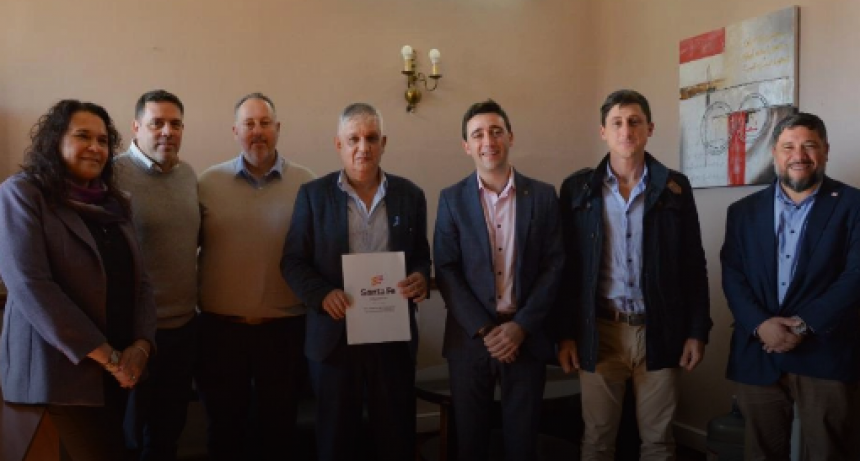 Sauce Viejo celebr&oacute; un convenio para realizar certificaci&oacute;n de firmas