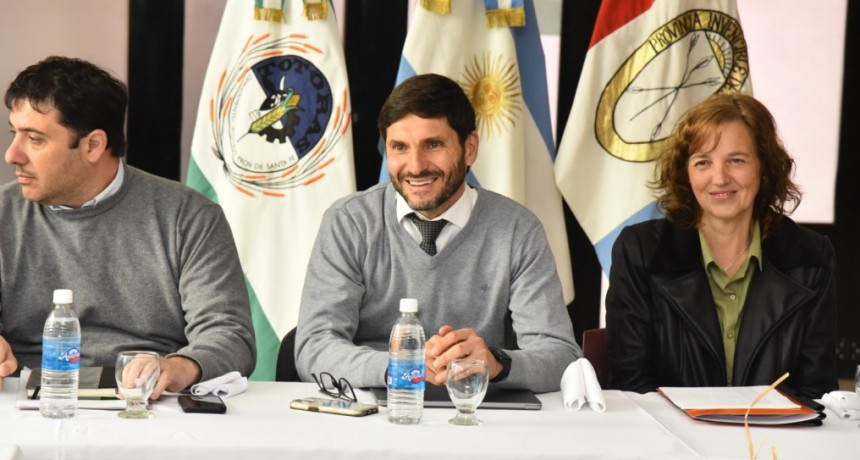 Pullaro: &ldquo;Es importante estar en el territorio y escuchar a los intendentes&rdquo;