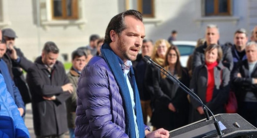 Weiss Ackerley firm&oacute; el acuerdo para realizar los estudios de factibilidad del nuevo puente paralelo al Carretero