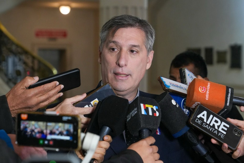 El ministro de Economía anunció que este viernes 20 estará disponible el medio aguinaldo