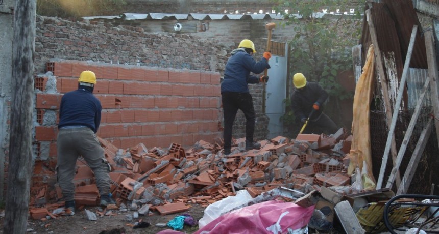 Microtr&aacute;fico: derribaron un b&uacute;nker de drogas en pleno barrio Villa del Parque en Santa Fe 