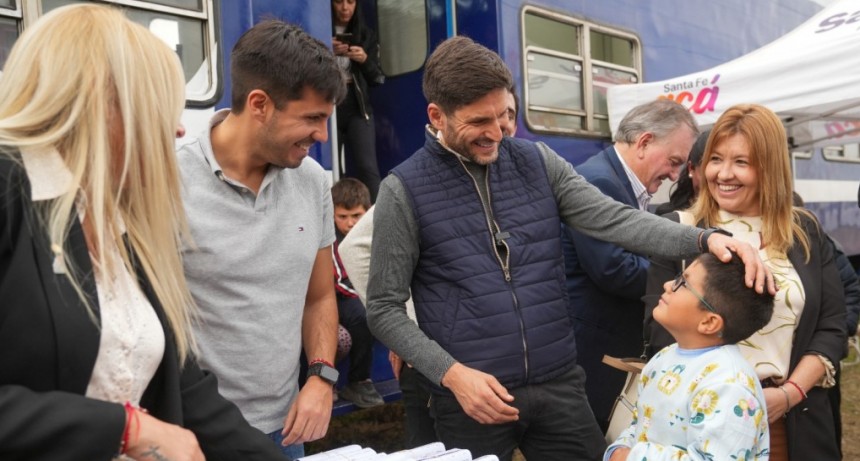 Pullaro: &ldquo;Creemos en el federalismo y que los recursos tienen que volver a nuestra provincia para m&aacute;s obras y m&aacute;s igualdad&rdquo;