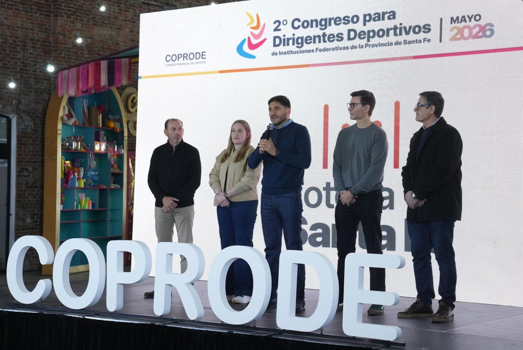 Pullaro convoc&oacute; a los clubes a ser protagonistas del cambio social y destac&oacute; la inversi&oacute;n hist&oacute;rica en deporte en Santa Fe