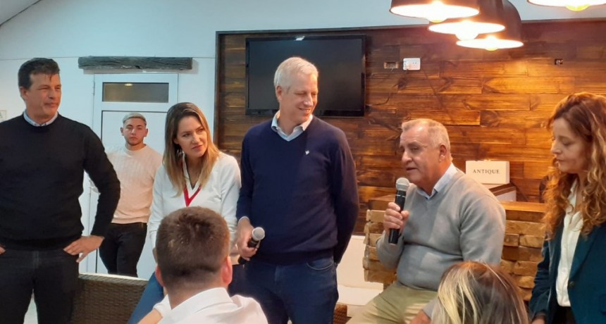Losada y Scarp&iacute;n fueron recibidos en Desv&iacute;o Arij&oacute;n: &ldquo;Estamos contentos por todo este camino&rdquo;