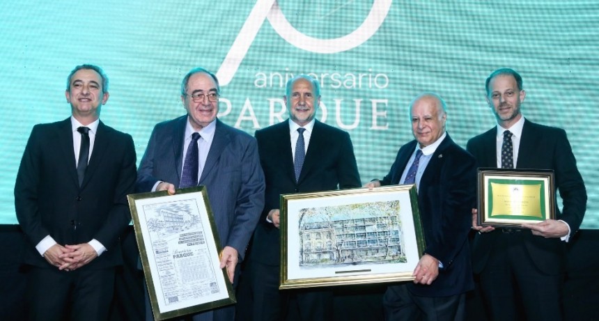 Perotti particip&oacute; del festejo por el 70&deg; aniversario del Sanatorio Parque de Rosario
