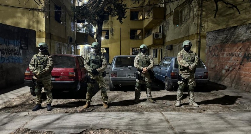 Allanamientos y cinco detenidos por la Polic&iacute;a de Santa Fe en zona oeste de Rosario