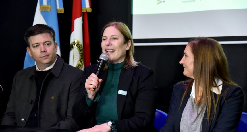 Scaglia: &ldquo;Nos alegra impulsar una propuesta tur&iacute;stica que tiene como gran atractivo al r&iacute;o Carcara&ntilde;&aacute;&rdquo;