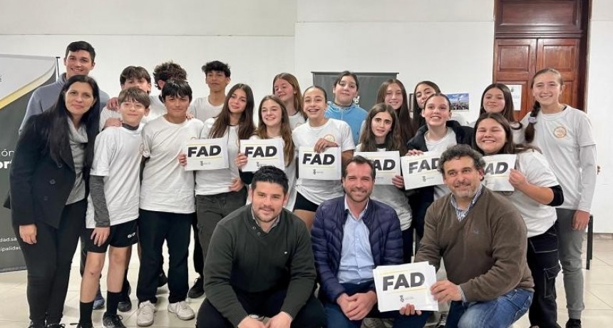 FAD: se realiz&oacute; la segunda entrega del a&ntilde;o a instituciones y deportistas de Santo Tom&eacute;