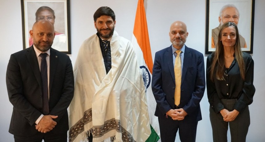Con la mira en el Santa Fe Business Forum, Pullaro se reuni&oacute; con el embajador de la India