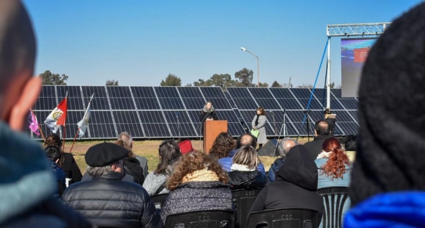 Energ&iacute;as renovables: se inaugur&oacute; un parque fotovoltaico en San Gregorio