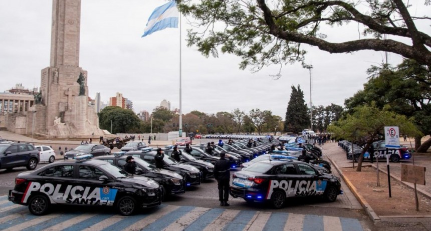 Rosario: desde hoy patrullan las calles 131 nuevos m&oacute;viles de la Polic&iacute;a de Santa Fe