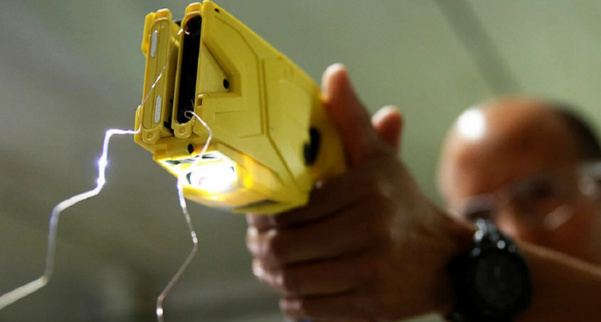 Provincia avanza en la adquisici&oacute;n de pistolas Taser para las fuerzas de Seguridad