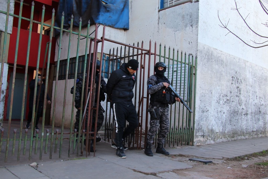 Santa Fe: la Policía de Investigaciones desarticuló dos bandas criminales vinculadas al microtráfico y las estafas virtuales