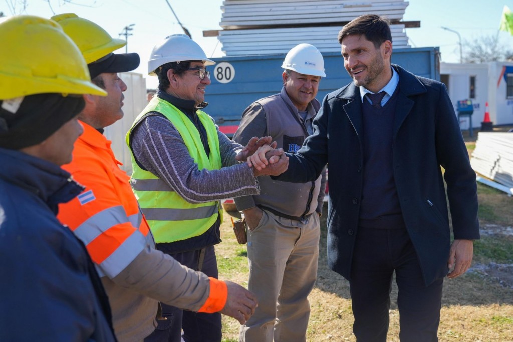 Pullaro puso en marcha la construcción de la primera Estación Policial en la ciudad de Santa Fe