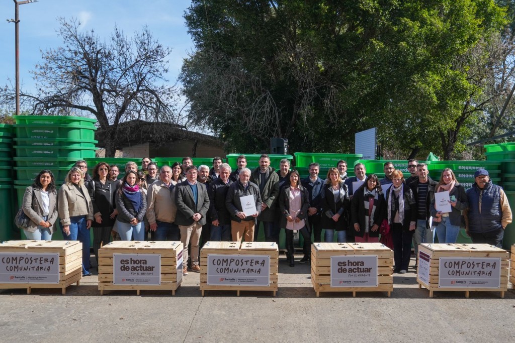 Provincia entregó equipamiento para mejorar el tratamiento de residuos y fortalecer la economía circular