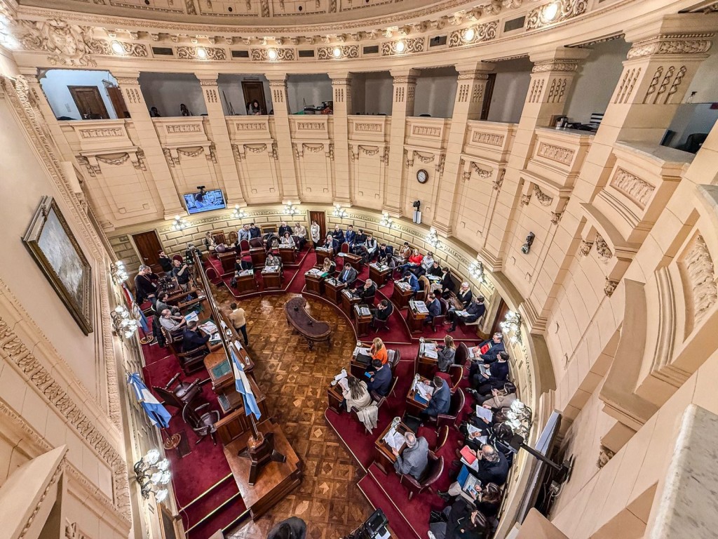 La Comisión de Poder Legislativo y Poder Ejecutivo avanza con el tratamiento de diferentes artículos