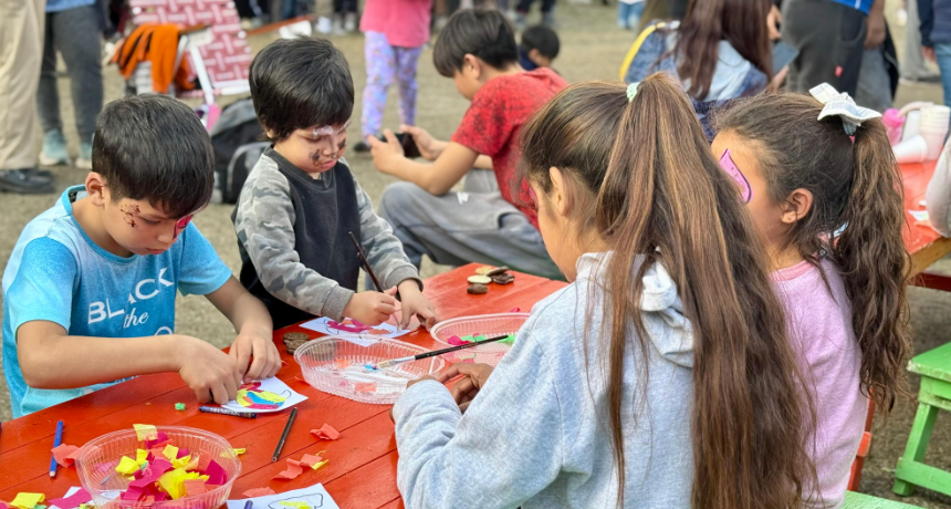 Santo Tom&eacute;: las &ldquo;Siestas Divertidas&rdquo; llegaron a la Plaza 12 de Septiembre: tardes de juego, cultura y encuentro