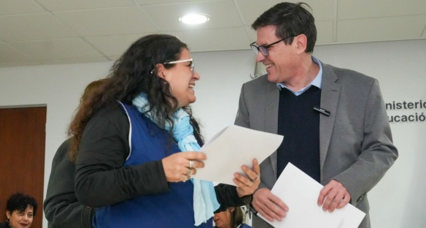 Fuerte inversi&oacute;n de Provincia para mejorar escuelas de Santa Fe: m&aacute;s de 370 millones para obras urgentes en 20 instituciones