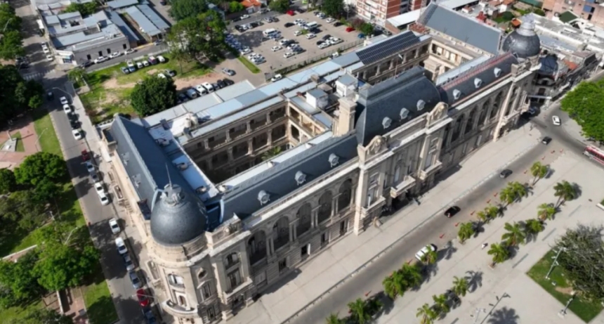 Santa Fe logr&oacute; una suba de dos escalones en calificaci&oacute;n crediticia y qued&oacute; por encima del Estado nacional