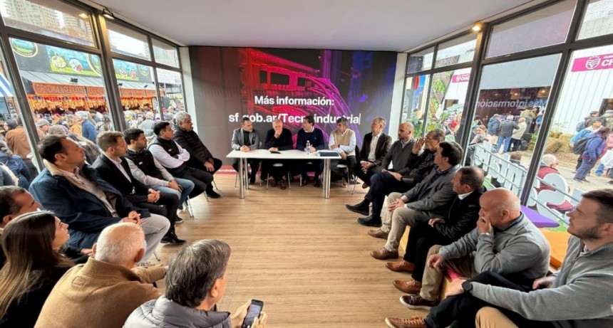 Tecnoindustria + IA: Santa Fe present&oacute; su modelo de innovaci&oacute;n productiva en la Expo Rural