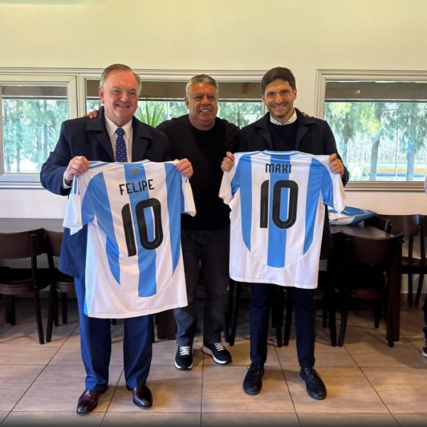 Felipe Michlig integr&oacute; la comitiva encabezada por el Gdor. Pullaro que se reuni&oacute; con &ldquo;Chiqui&rdquo; Tapia en el predio de AFA
