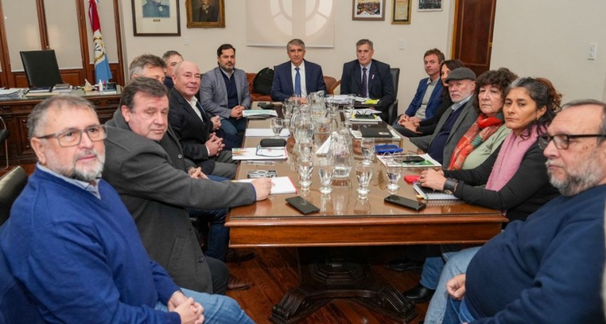 Provincia mantuvo un nuevo encuentro paritario con los gremios de la Administraci&oacute;n P&uacute;blica Central 