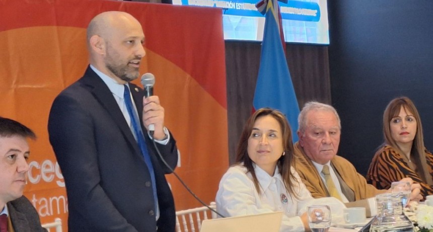 Santa Fe, C&oacute;rdoba y Catamarca impulsan un acuerdo bioce&aacute;nico para potenciar la producci&oacute;n y la log&iacute;stica federal