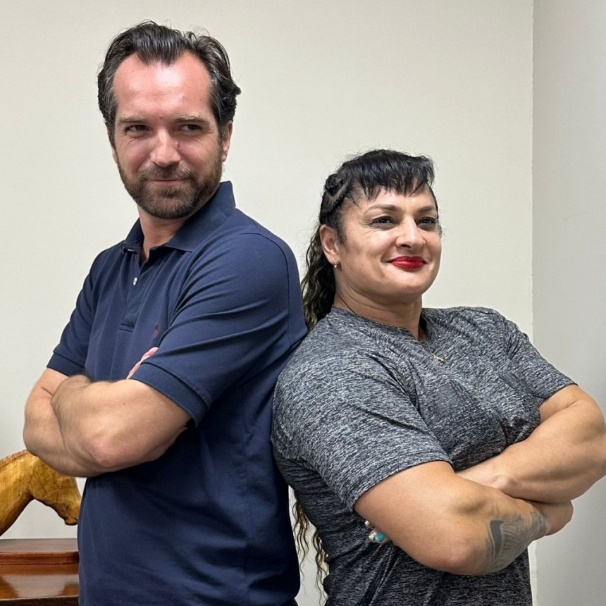 El Intendente anuncia emplazamiento de estatua en honor a la "Locomotora" Oliveras en Santo Tom&eacute;