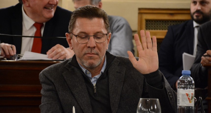 Borla expresa su disconformidad y preocupaci&oacute;n por los descuentos inconsultos en los sueldos docentes