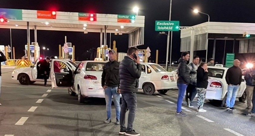 La Direcci&oacute;n Provincial de Vialidad denunci&oacute; ante el MPA el corte en la Autopista Rosario-Santa Fe