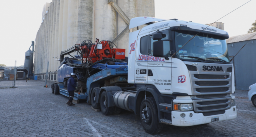 Gasoducto Gran Santa Fe: trasladaron el equipo de perforaci&oacute;n para comenzar el cruce de la Laguna Set&uacute;bal