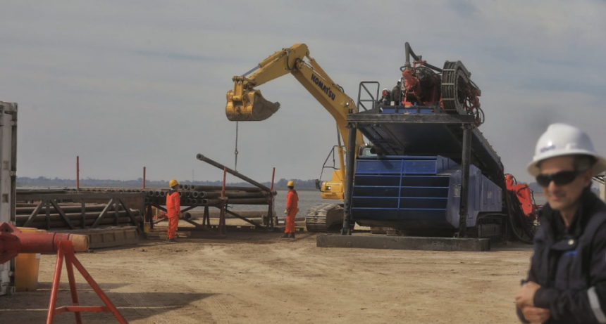 Comenz&oacute; la perforaci&oacute;n para realizar el cruce por la Laguna Set&uacute;bal del Gasoducto Gran Santa Fe