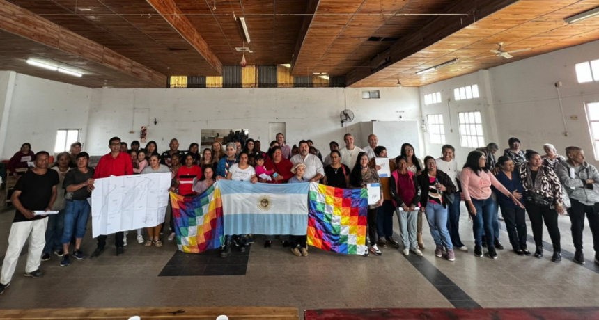 Costamagna entreg&oacute; cr&eacute;ditos a 88 peque&ntilde;os y medianos productores del sur santafesino afectados por la sequ&iacute;a