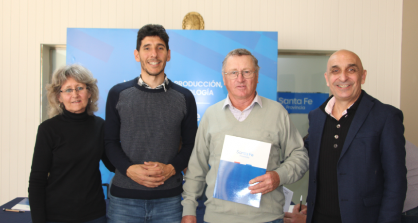 La Provincia entreg&oacute; cr&eacute;ditos a productores afectados por la sequ&iacute;a
